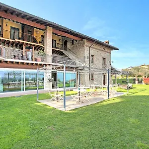 Cascina Crocelle With Lake View And Shared Pool , Padenghe sul Garda Italien